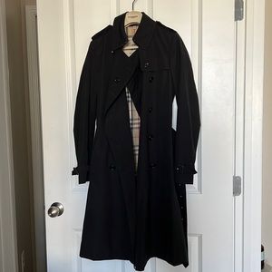 Burberry London trench coat in 6